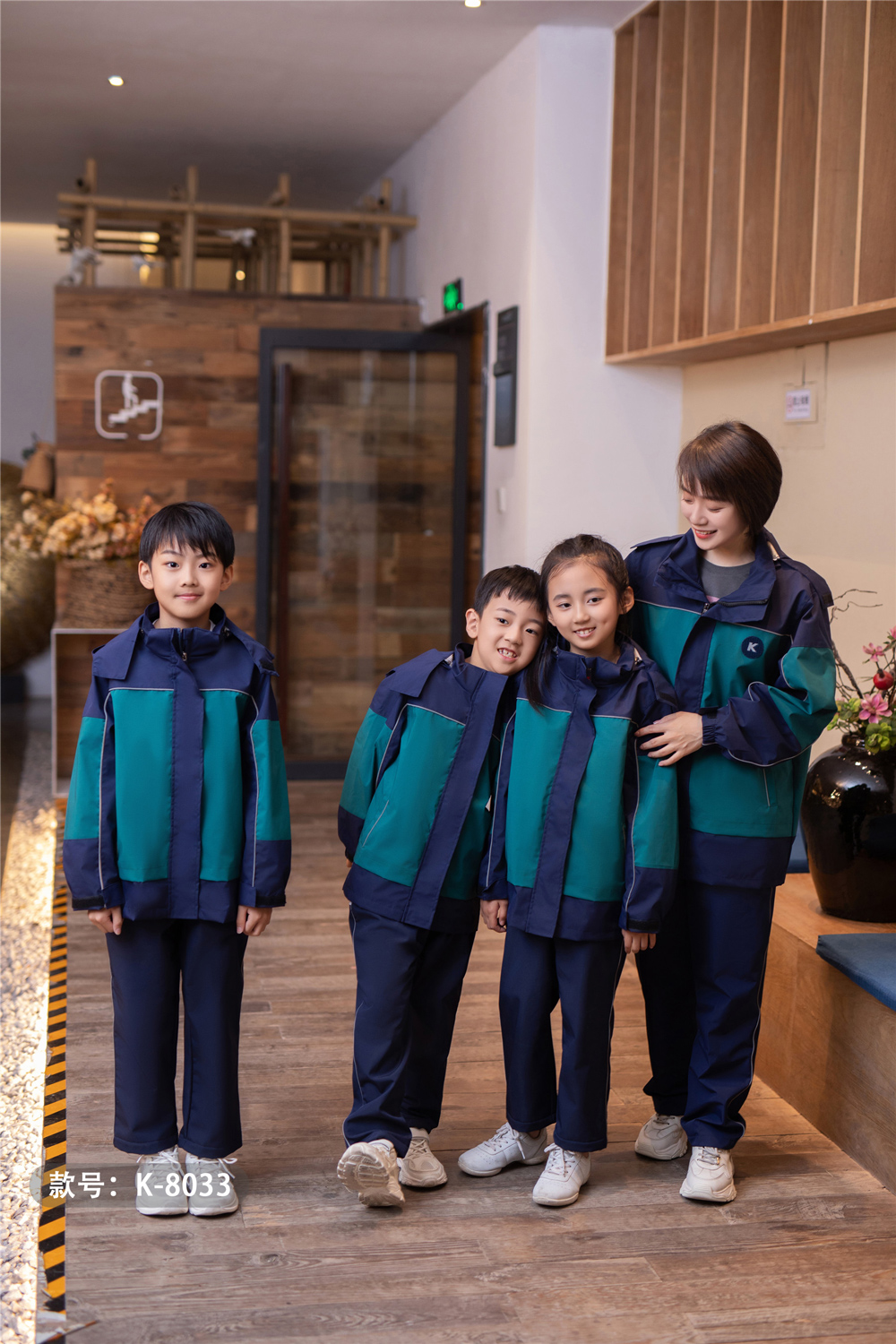 小学中学冲锋衣羽绒服k8033